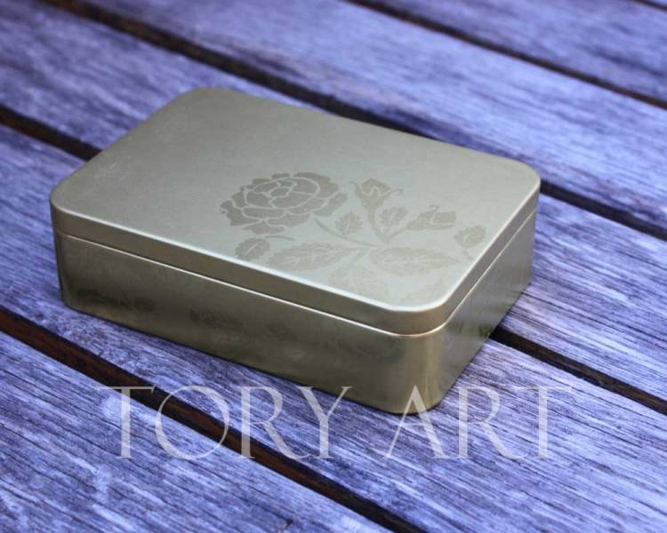 Коробка метал золото, 10 см