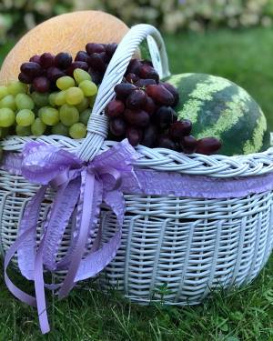 Fruit in basket №2 - заказ и доставка цветов Киев