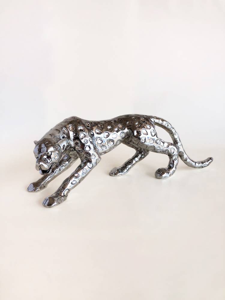 Скульптура "Леопард" срібляста