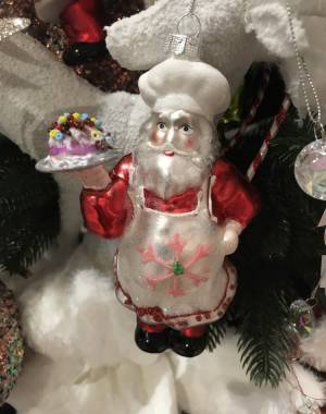Новорічна іграшка скляний Санта шеф-кухар, черв... - заказ и доставка цветов Киев