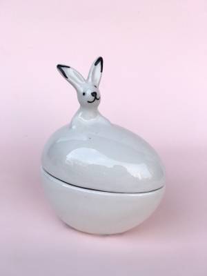 Шкатулка в форме яйца с кроликом, 10 см - заказ и доставка цветов Киев