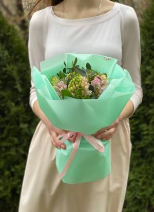 Bouquet of 7 pink hyacinths - заказ и доставка цветов Киев