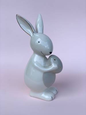Статуетка Кролик з яйцем сірий/білий керамічний... - заказ и доставка цветов Киев