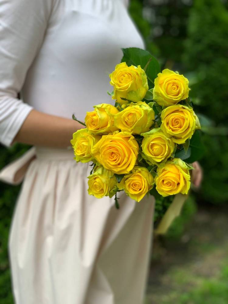 Букет 11 Жовтих троянд