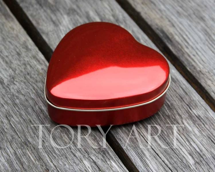 Коробка-серце червоний метал