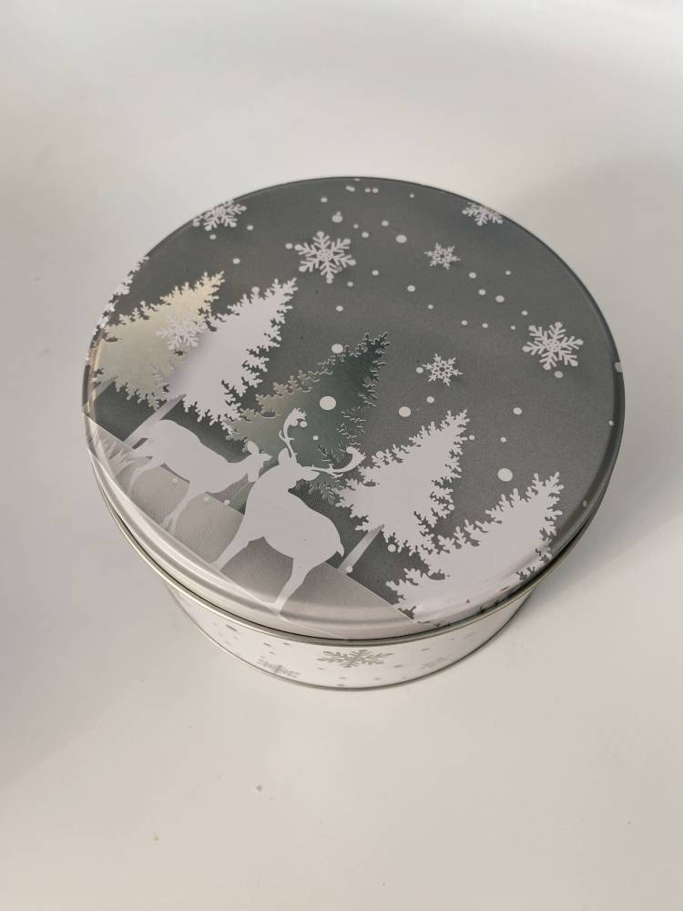 Кругла металева коробка із новорічним дизайном 19x8x19cm
