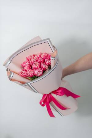 Букет 15 рожевих  піоновидних тюльпанів - заказ и доставка цветов Киев