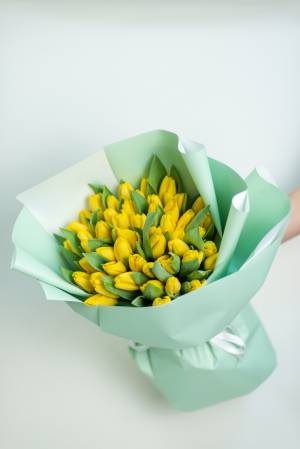 Букет 51 жовтий тюльпан - заказ и доставка цветов Киев