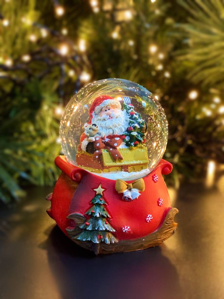Сніжна куля "Санта" в асортименті, 7х6х9 см