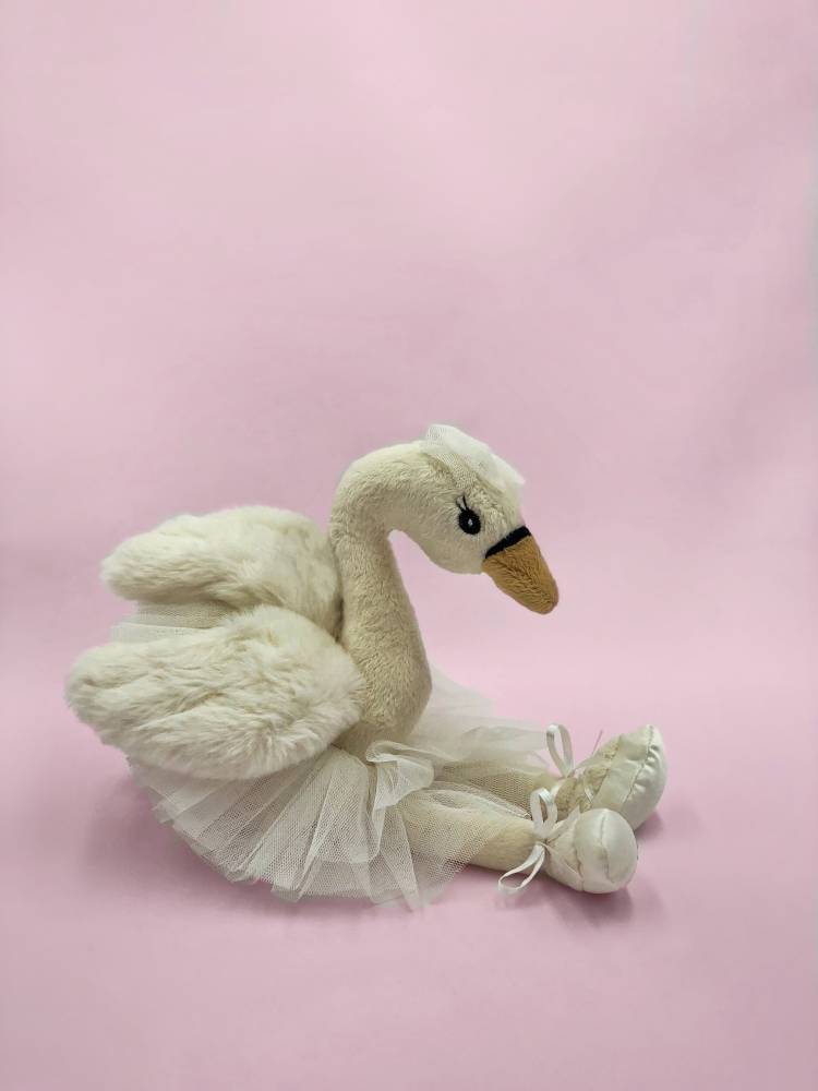 toy - Swan Odette