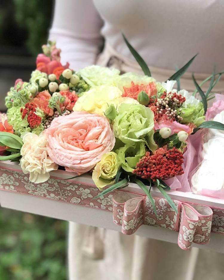 Flowers in a box with sweets "Sign of attention"