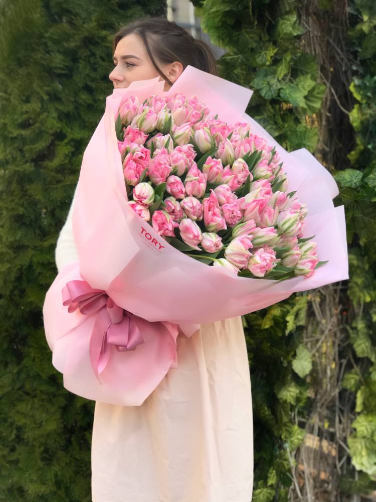 bouquet of 101 pink peony tulips