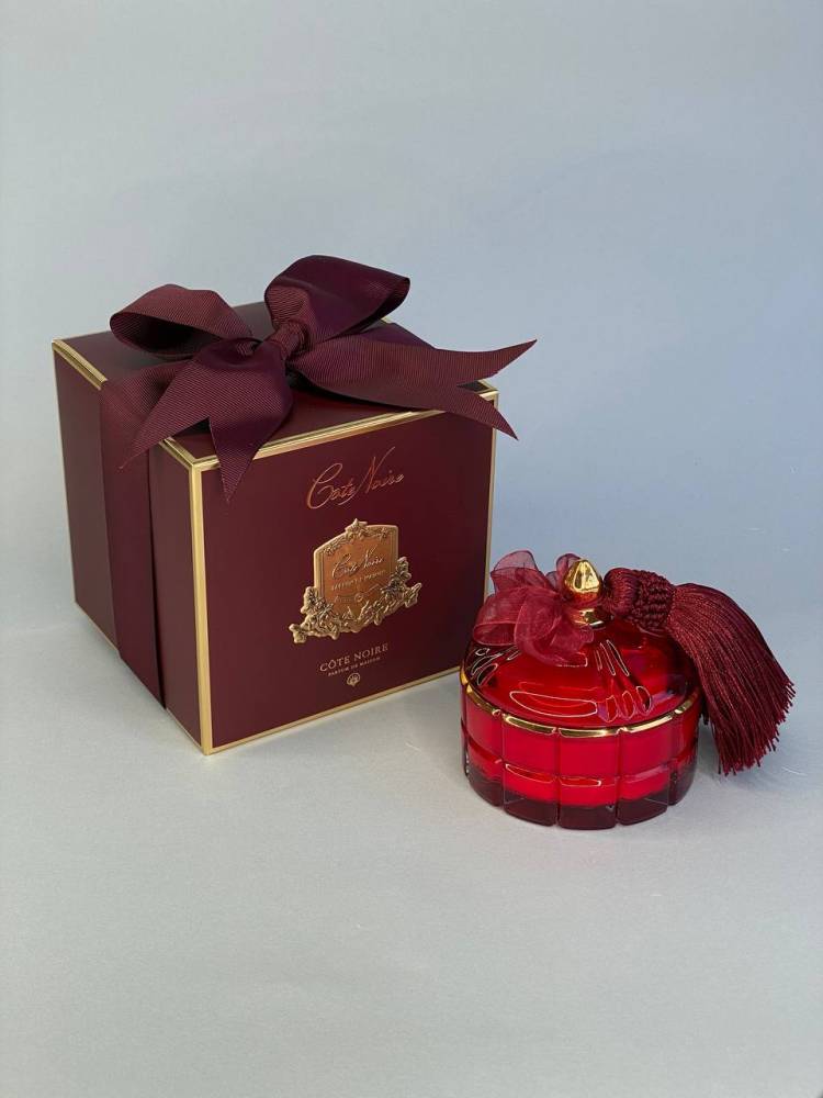 Арома свеча ART DEKO Rose oud, 185 г