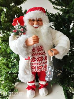 Санта стоїть у светрі 37х29х82 см - заказ и доставка цветов Киев