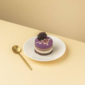 Десерт Смородина-ваніль-шоколад - заказ и доставка цветов Киев