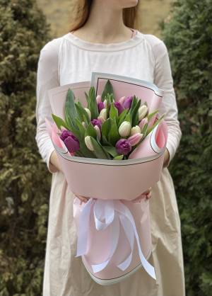 Букет 25 тюльпанов микс - заказ и доставка цветов Киев